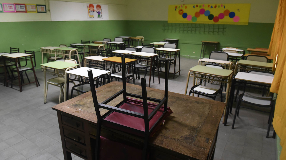 El cierre de escuelas es sistemático, aseguró una docente jujeña