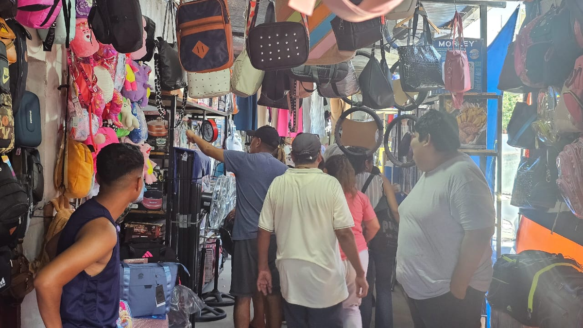 Mucho movimiento y buenas ventas en la Feria de Perico