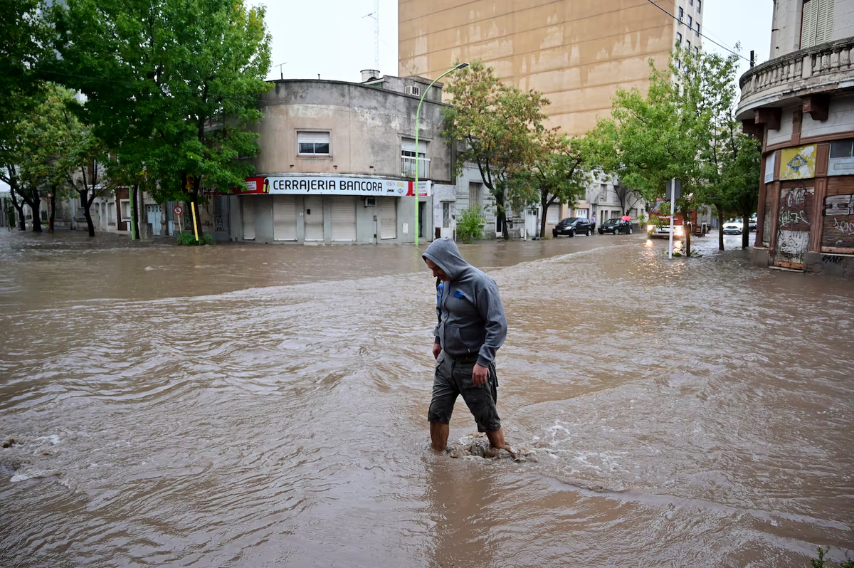 Por alerta meteorológica, Bahía Blanca suspendió todas las actividades y el transporte