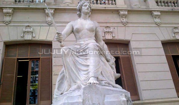 Comienzan el mapeo en 3D de las esculturas de Lola Mora