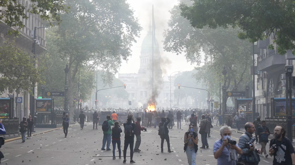 Gobierno denunció a la jueza que liberó a los detenidos por los incidentes en el Congreso