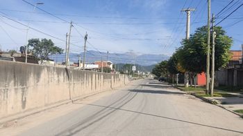 Vecinos de Alto Comedero en estado de total abandono