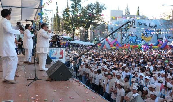 Miles de niños disfrutaron del megafestival de la Tupac Amaru