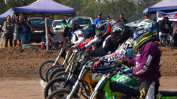 Perico se prepara para un finde a pura velocidad con Karting y Speedway