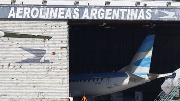 Aerolíneas: el Gobierno logró resolver la renuncia de un gerente y avanza con la privatización en el Congreso