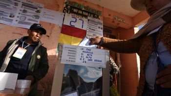 Bolivia vota en medio de una crisis económica y con sondeos que anticipan un giro a la derecha