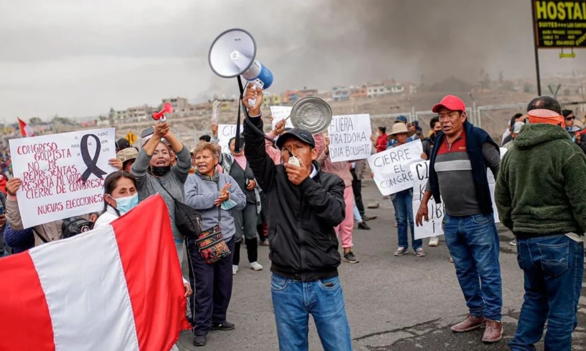 Tensión en Perú: evacúan a más de 400 turistas atrapados en el Machu Pichu por las protestas