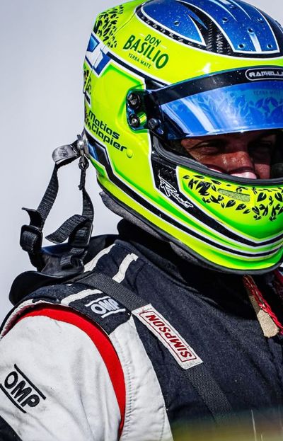 Matías Clapier llega con chances de ser campeón a la última fecha del Turismo Pista