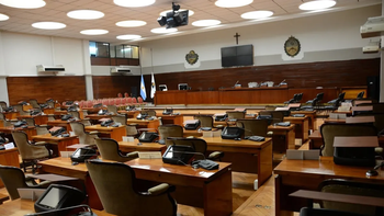 Otra semana sin sesión en la Legislatura: denuncian 