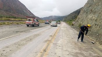 Rutas complicadas en Jujuy: cortes, crecidas y derrumbes afectan la circulación