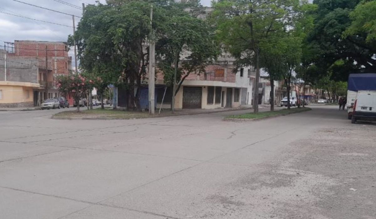 Cámara apagada, barrio olvidado: el reclamo de vecinos de Mariano Moreno Cámara apagada, barrio olvidado: el reclamo de vecinos de Mariano Moreno