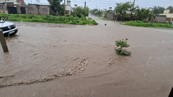 Fuerte tormenta azotó a Jujuy: Alto Comedero quedó inundado