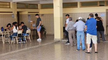 El lunes no habrá clases en las escuelas donde se vota, solo en el turno mañana