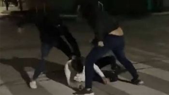 Descontrol en Alto Comedero: fiesta clandestina terminó con un menor apuñalado