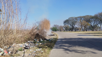 Alerta por quemas de basura en uno de los accesos a Palpalá