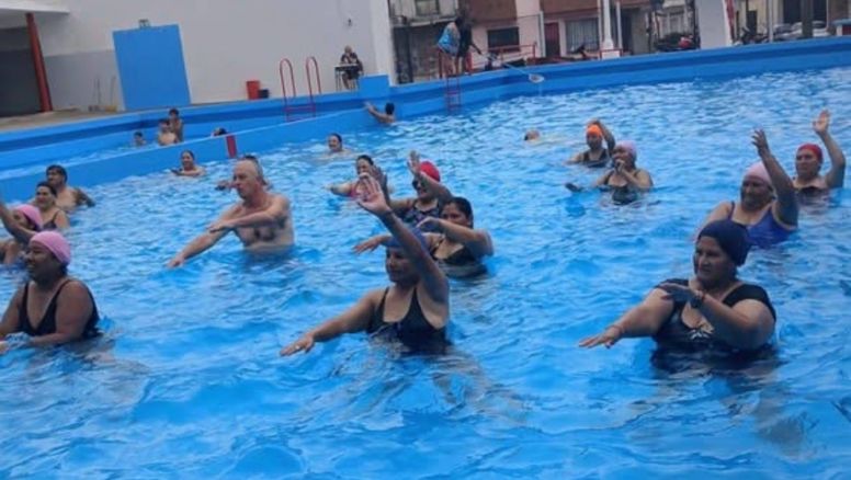 El natatorio Miguel Ángel López puso en marcha las clases de Aqua Fitness