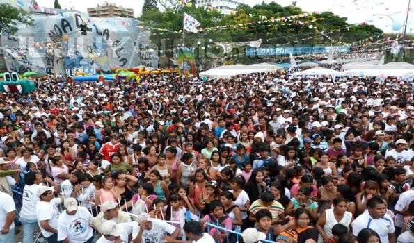 Gran convocatoria en el Festival de los Reyes Magos de la Tupac Amaru