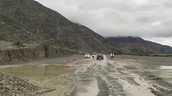 Cortes y desvíos en rutas de Jujuy: advierten por tramos intransitables y piden máxima precaución