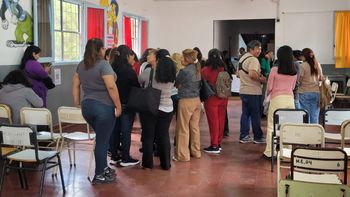 Entrega de cargos: docentes denuncian que miles de alumnos siguen sin clases por 