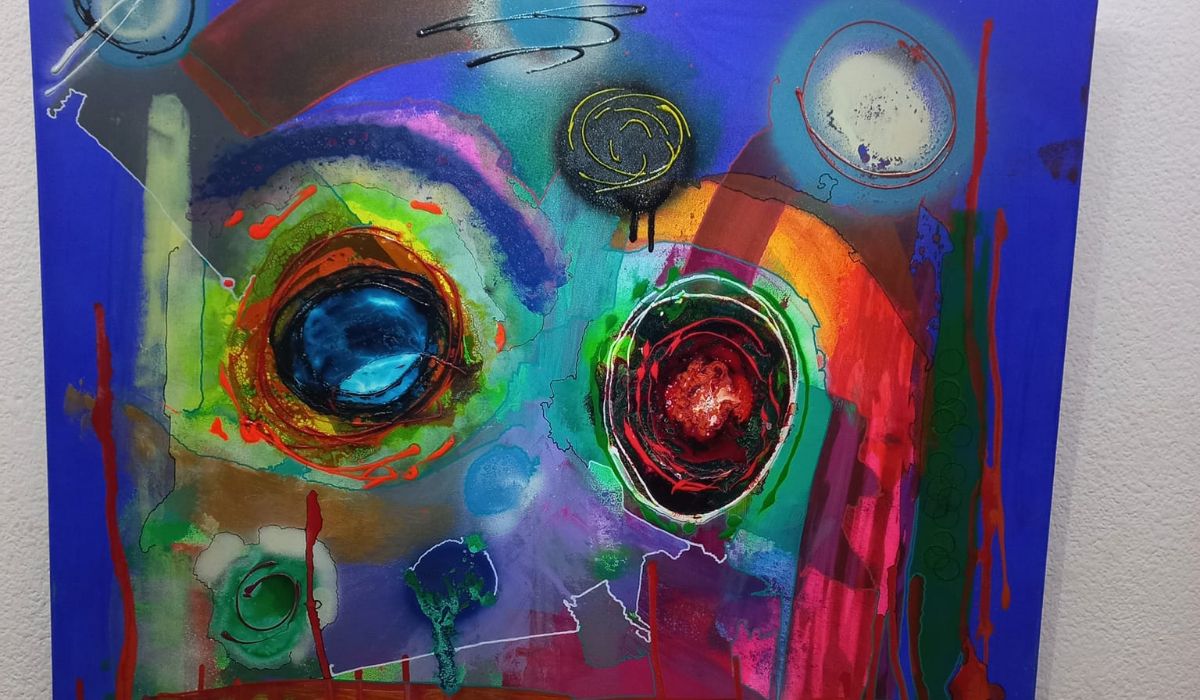 Explosión de colores II reune la obra de tres artistas