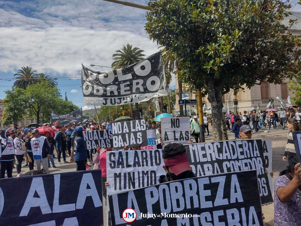 Malestar social: En Jujuy también marcharon contra la baja de planes sociales