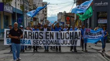 Bancarios acordaron un nuevo aumento: el básico supera los $2,1 millones