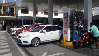 Incertidumbre en expendedores por la aplicación del impuesto al combustible
