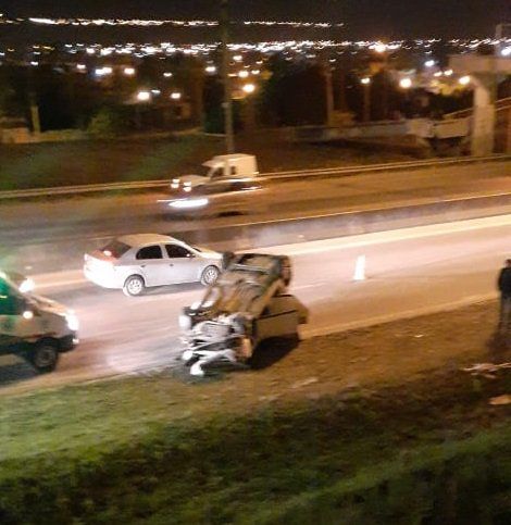 Vuelco y varios autos implicados en un accidente sobre Ruta N°9