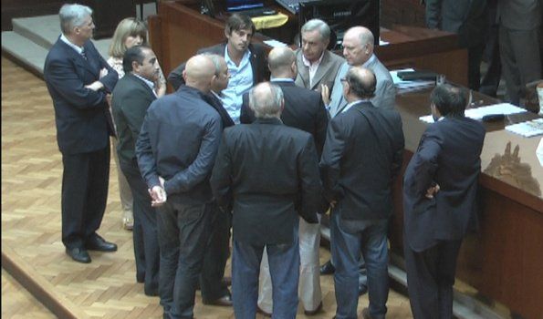 Miguel Cabezas: “Hay una doble inconstitucionalidad en la Ley de Paritarias”