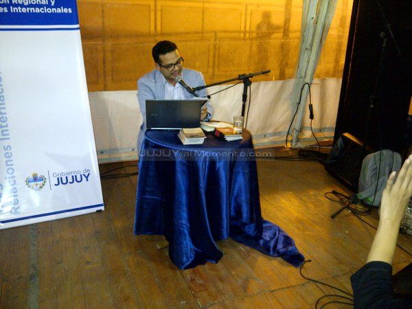 Libros y algo más en la Feria 2014