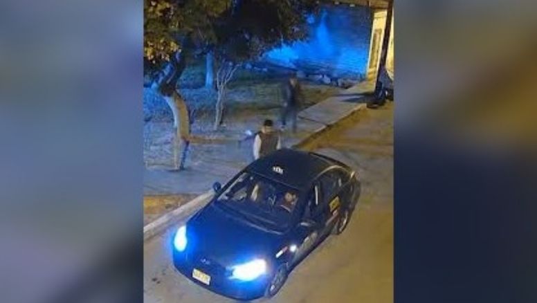 Con uso de armas de fuego y armas blancas, asaltaron a un taxista Con uso de armas de fuego y armas blancas, asaltaron a un taxista