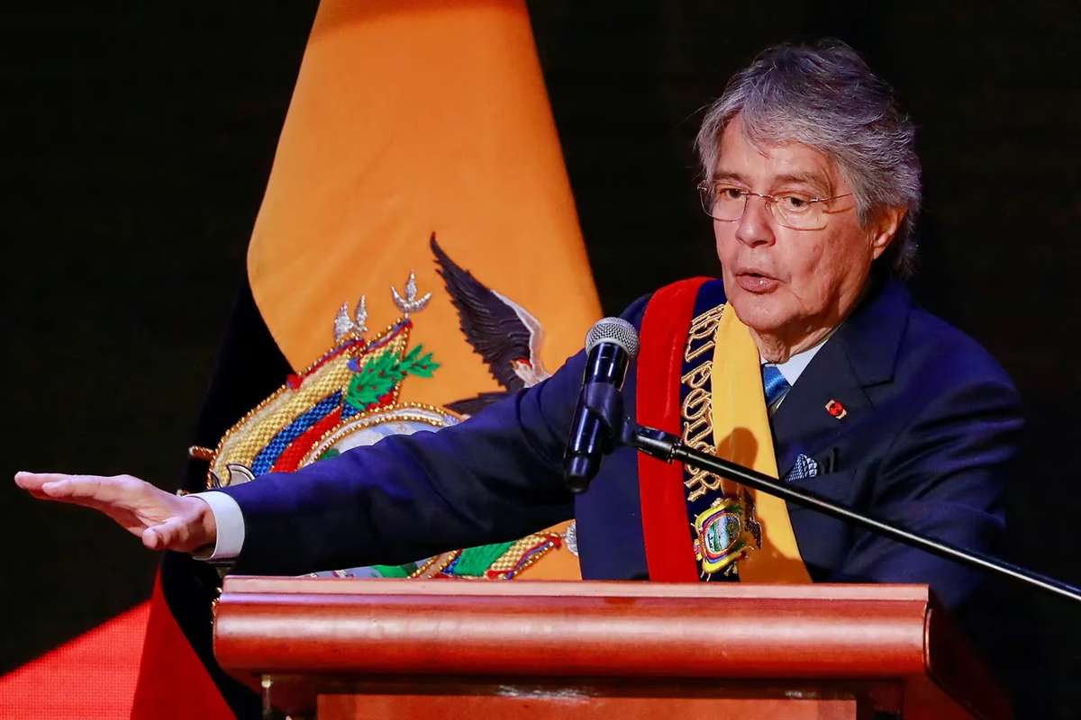 El presidente de Ecuador le dijo a Alberto Fernández que debía dolarizar si quería ser reelecto