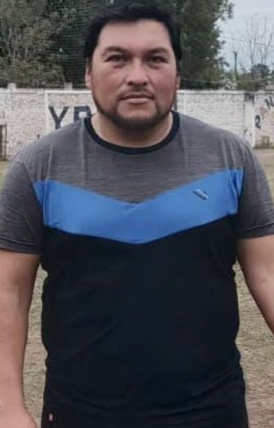 Néstor Flores fue presentado como nuevo entrenador de Universitario