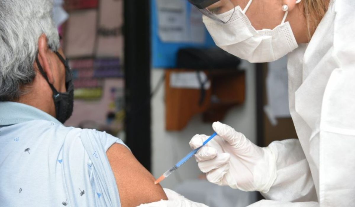 Jujuy empieza a vacunar en farmacias: Estos son los 29 lugares habilitados