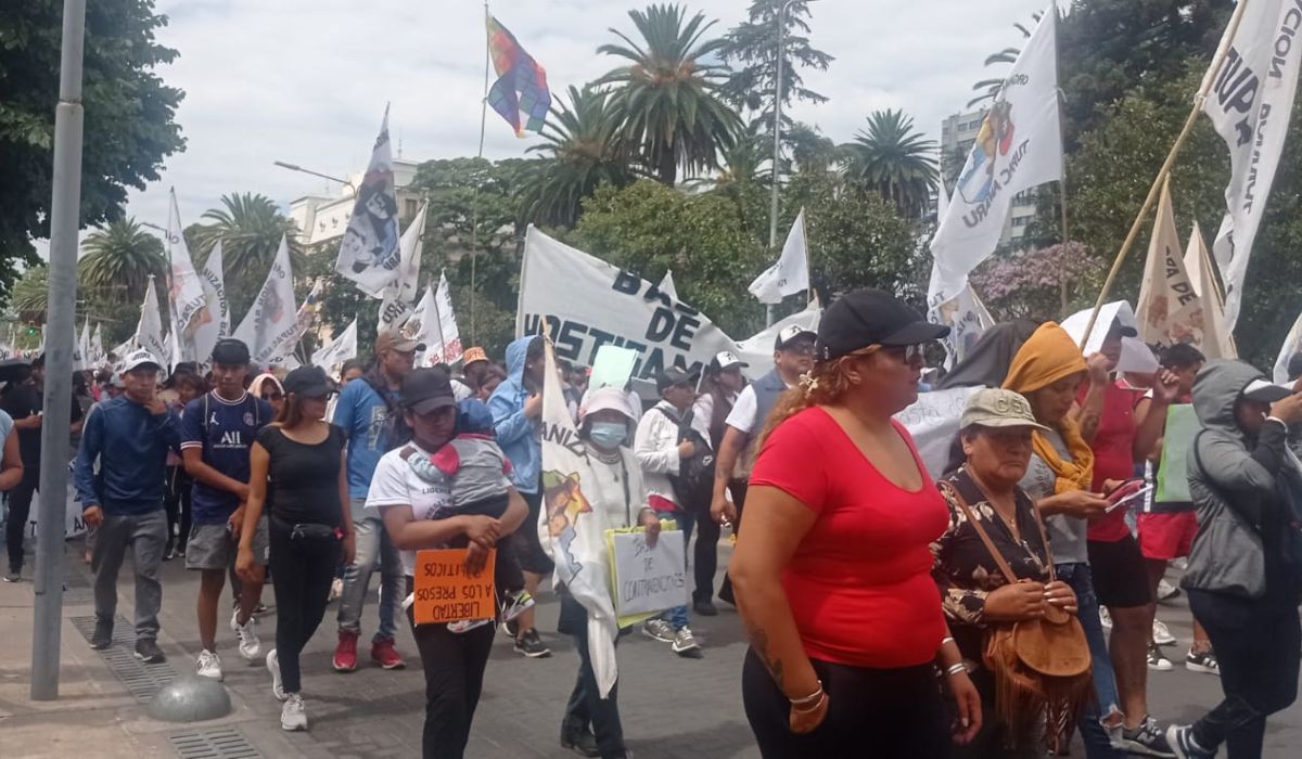 ¡Basta de atropellos! Organizaciones sociales volvieron a manifestarse en Jujuy