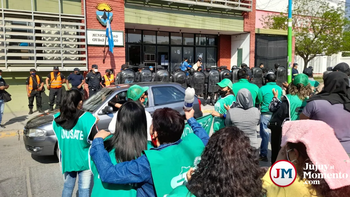 Estatales de Perico exigen reunirse con el intendente para discutir salarios