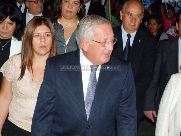 Duro cuestionamiento del gobernador a los gremios