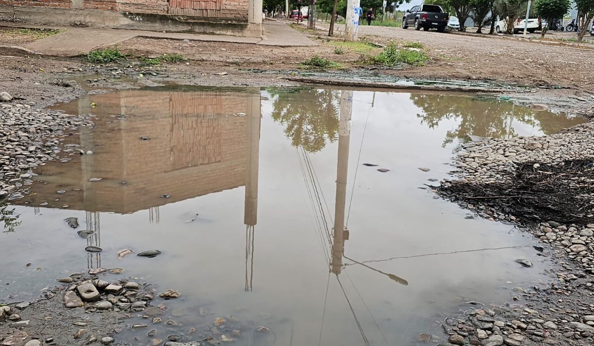 Las lluvias dejaron calles anegadas e intransitables en Perico