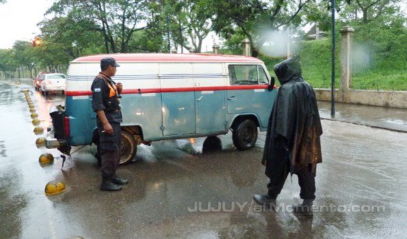 Tarde de calor, tormenta y lluvia en Jujuy