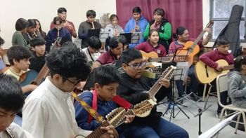 Denuncian falta de docentes y trabas burocráticas en el programa de Orquestas