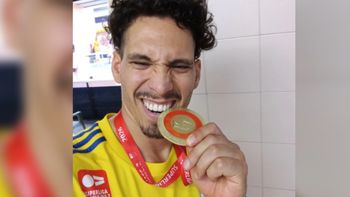 Nahuel Camacho cerró una temporada histórica con ascenso y título en España
