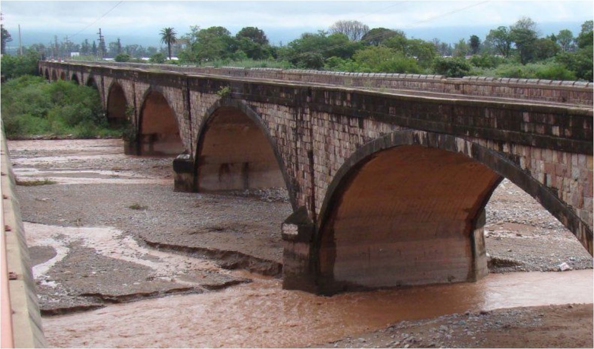 Encuentran a un hombre sin vida en el Puente San Lorenzo