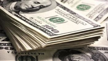Alerta de devaluación: economista advierte que el dólar podría superar los $1500 hacia fin de año