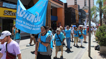 Docentes universitarios: una semana sin clases y nuevas medidas para todo el semestre