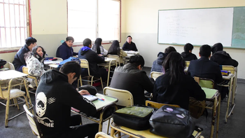 Mesas extraordinarias para estudiantes recursantes: cuándo son y quiénes pueden acceder