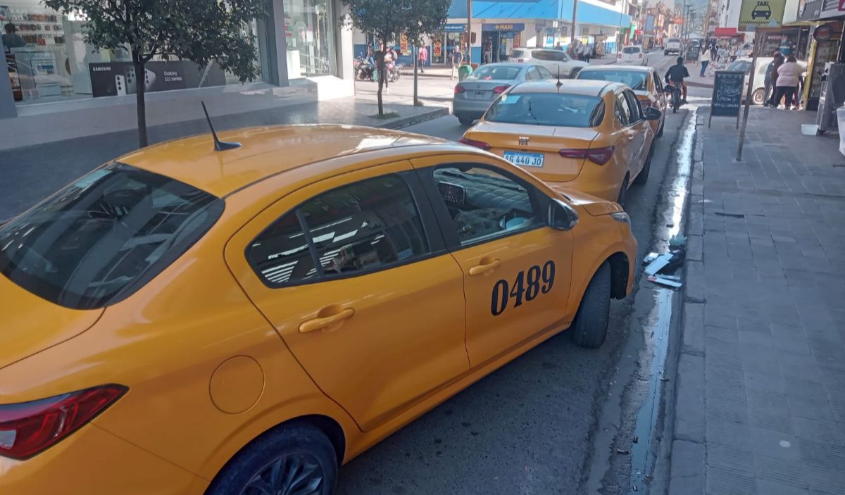 Taxistas denuncian que el aumento de tarifa redujo la demanda un 50%