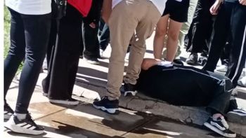 Desmayos, jóvenes bajo el sol y falta de agua en el casting de la FNE