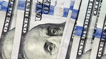 El dólar retrocedió tras cuatro subas al hilo, pero se consolidó por encima de los $1.520