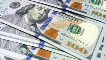 El dólar blue sube en una semana de tensión en el Gobierno