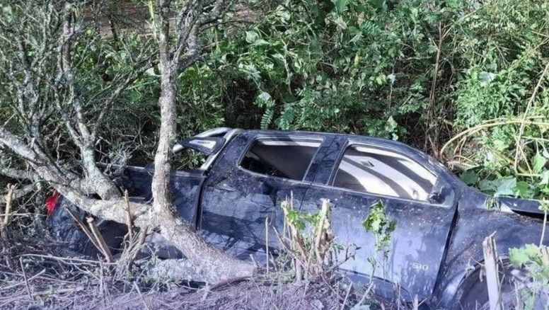 Un hombre murió tras chocar su camioneta y caer a una zanja, cerca del Dique La Ciénaga